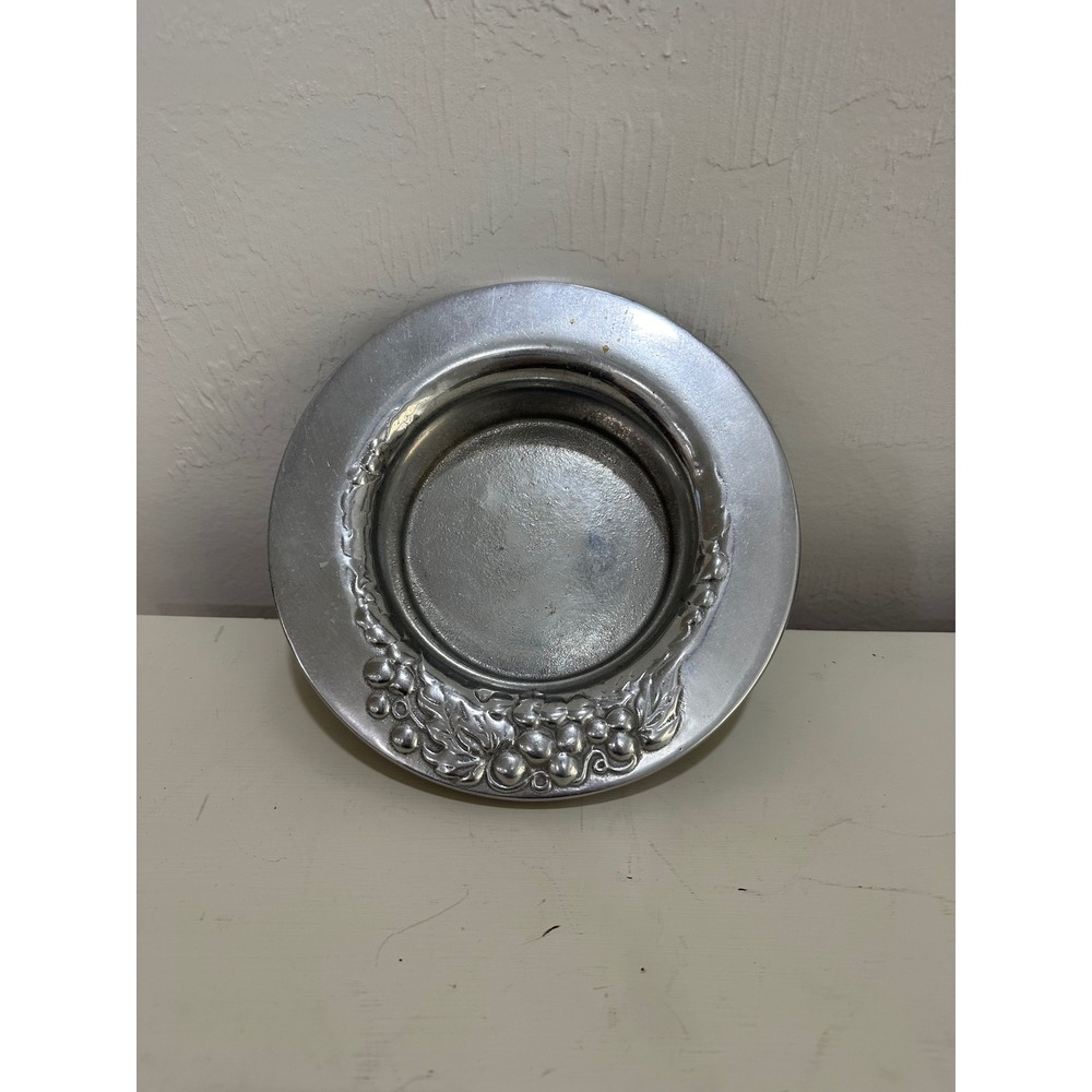 Wilton Armetale Pewter Wine Bottle Coaster Grapes Leaves Metal Felt Bottom 7in